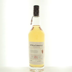 Strathmill 21 Years Old Casks Of Distinction 1994 – whisky bottle