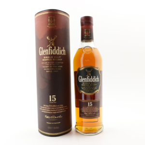Glenfiddich 15 Year Old Solera Vat (Old Bottling) – whisky bottle